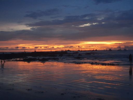 Sunset tamarindo
